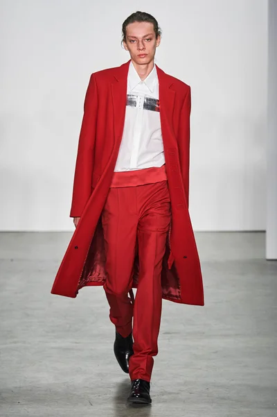Look 25